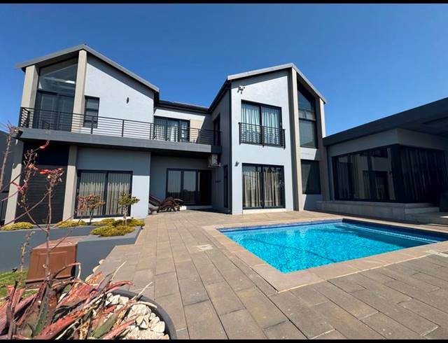 4 BEDROOM HOUSE FOR SALE IN MIDSTREAM HEIGHTS